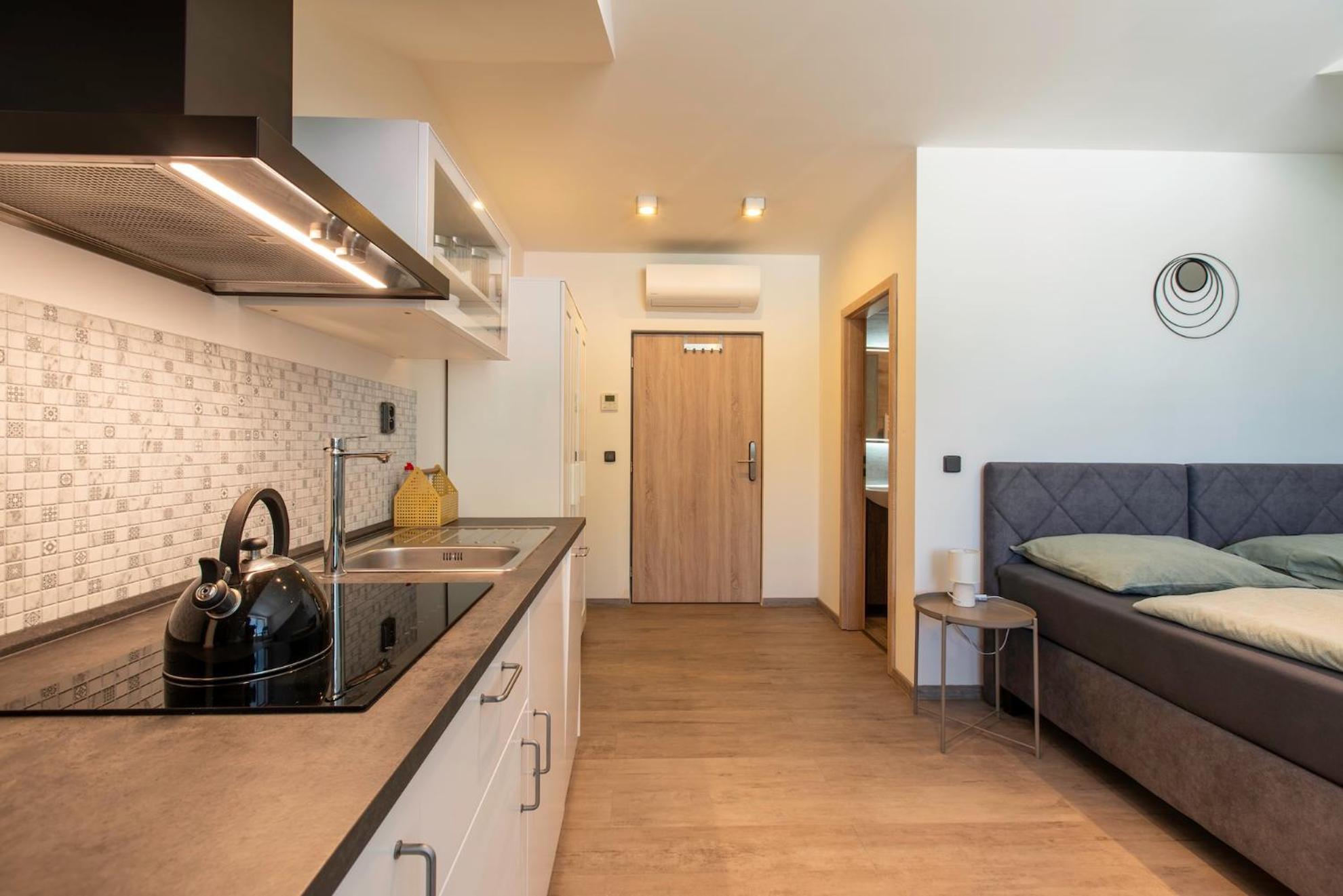 Restaurace Hotel Praha Nizbor エクステリア 写真