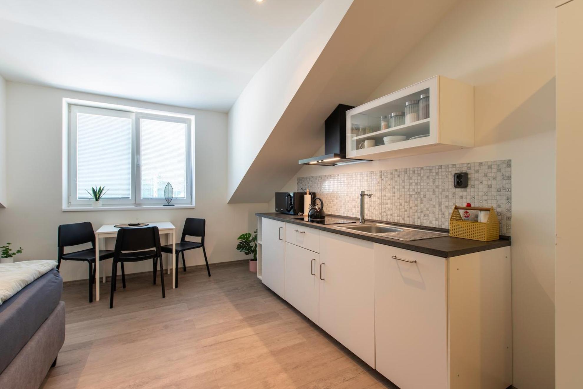 Restaurace Hotel Praha Nizbor エクステリア 写真