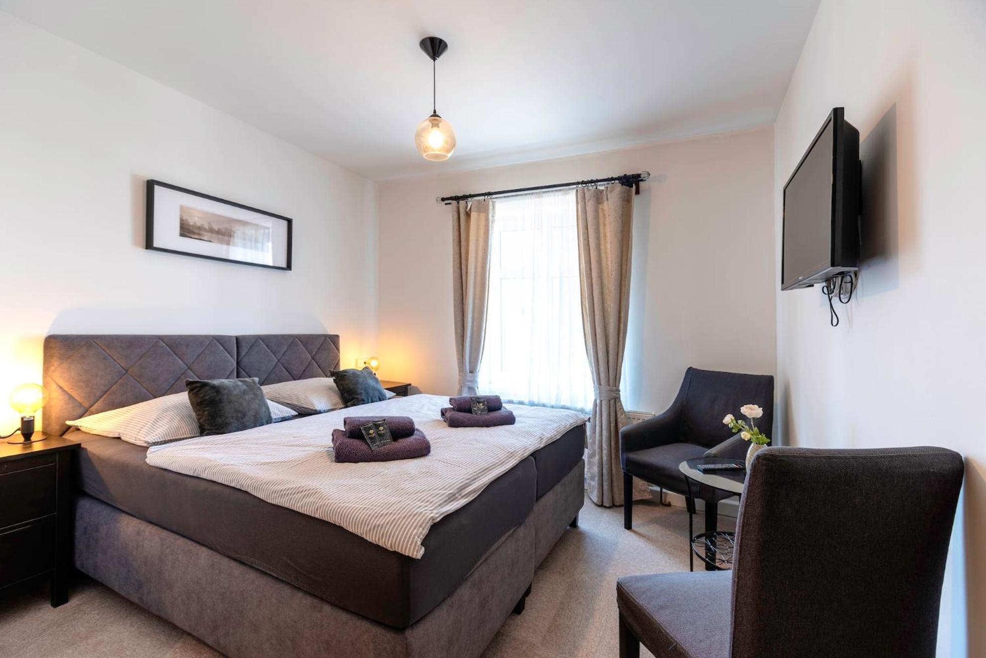 Restaurace Hotel Praha Nizbor エクステリア 写真