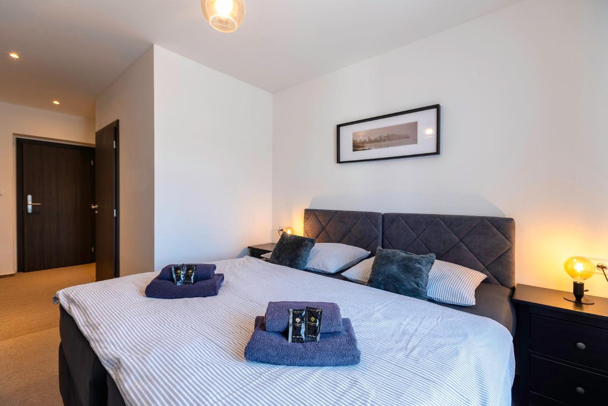 Restaurace Hotel Praha Nizbor エクステリア 写真