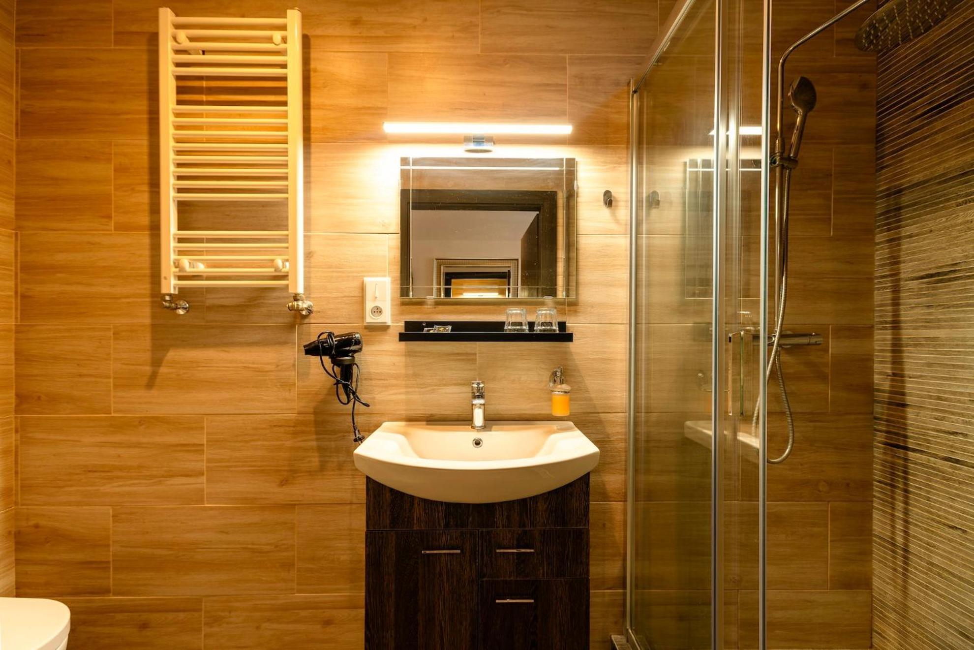 Restaurace Hotel Praha Nizbor エクステリア 写真