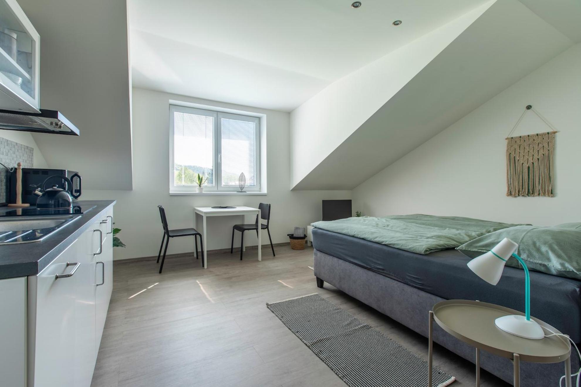 Restaurace Hotel Praha Nizbor エクステリア 写真