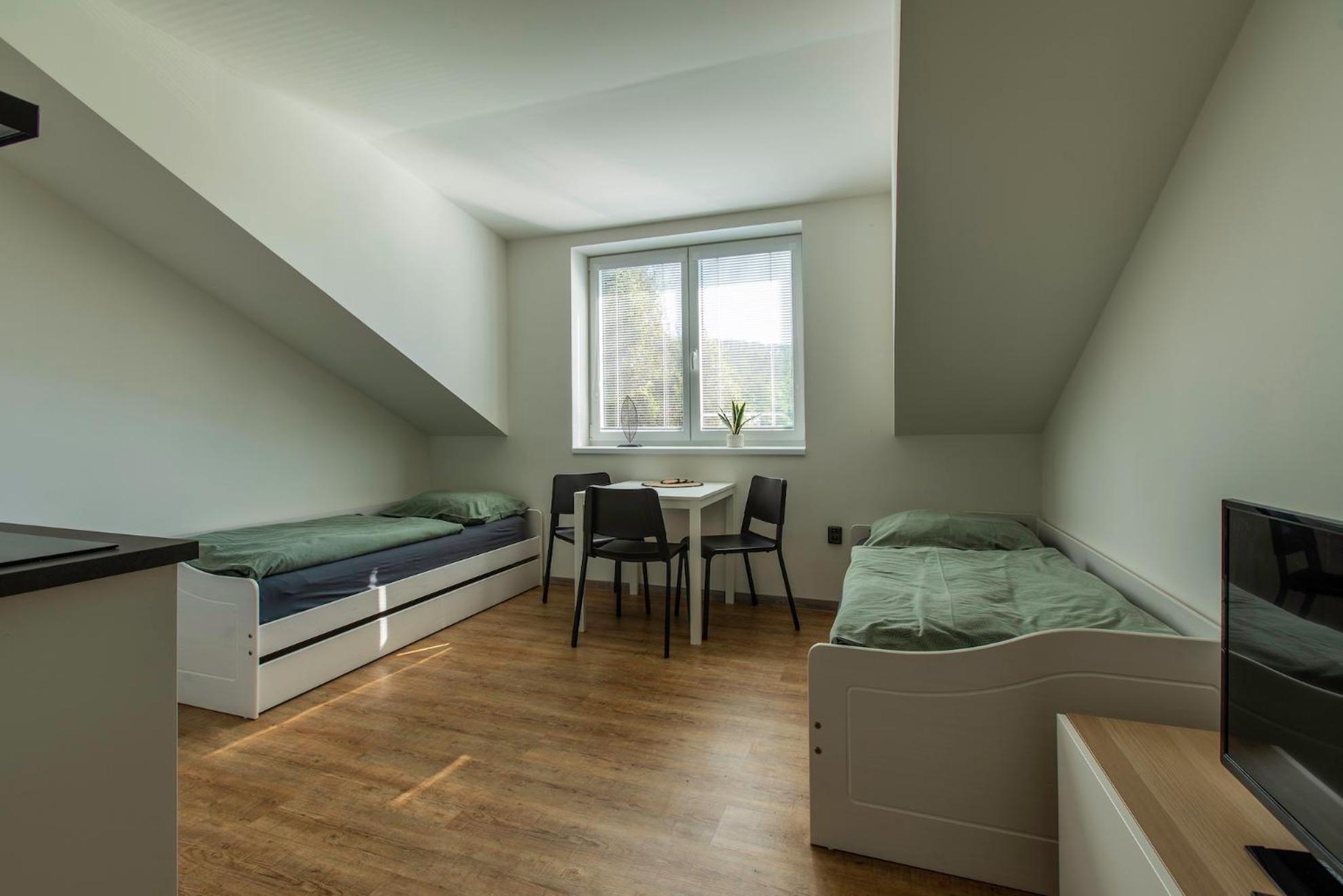Restaurace Hotel Praha Nizbor エクステリア 写真