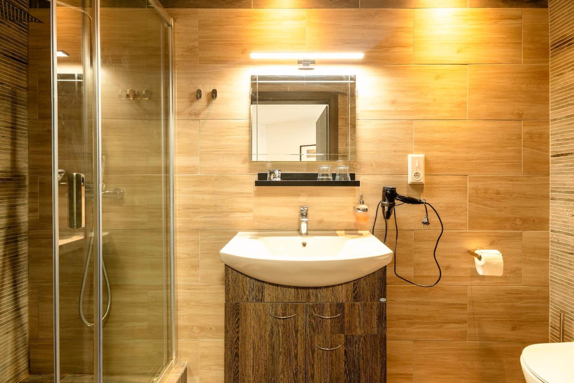 Restaurace Hotel Praha Nizbor エクステリア 写真