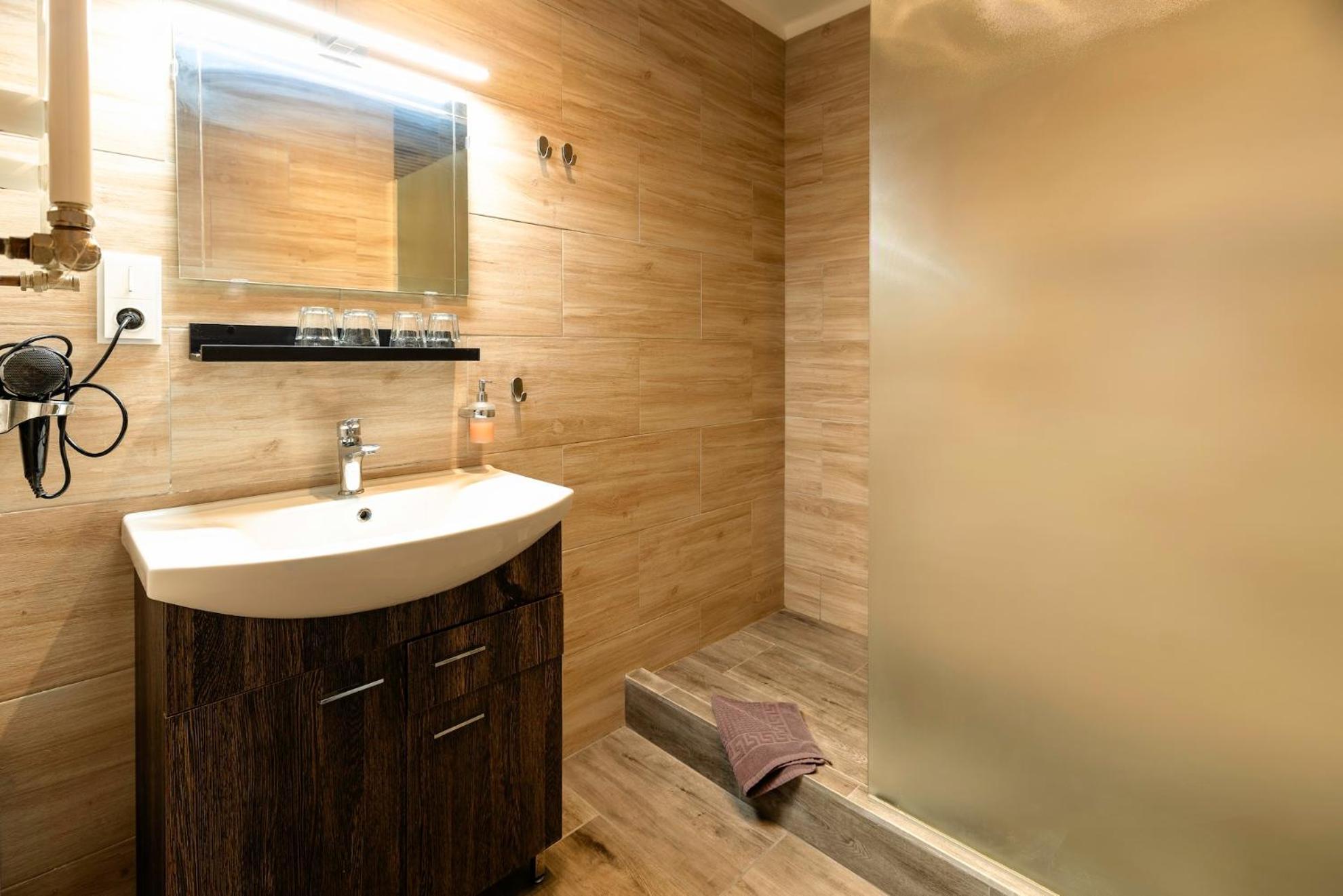 Restaurace Hotel Praha Nizbor エクステリア 写真