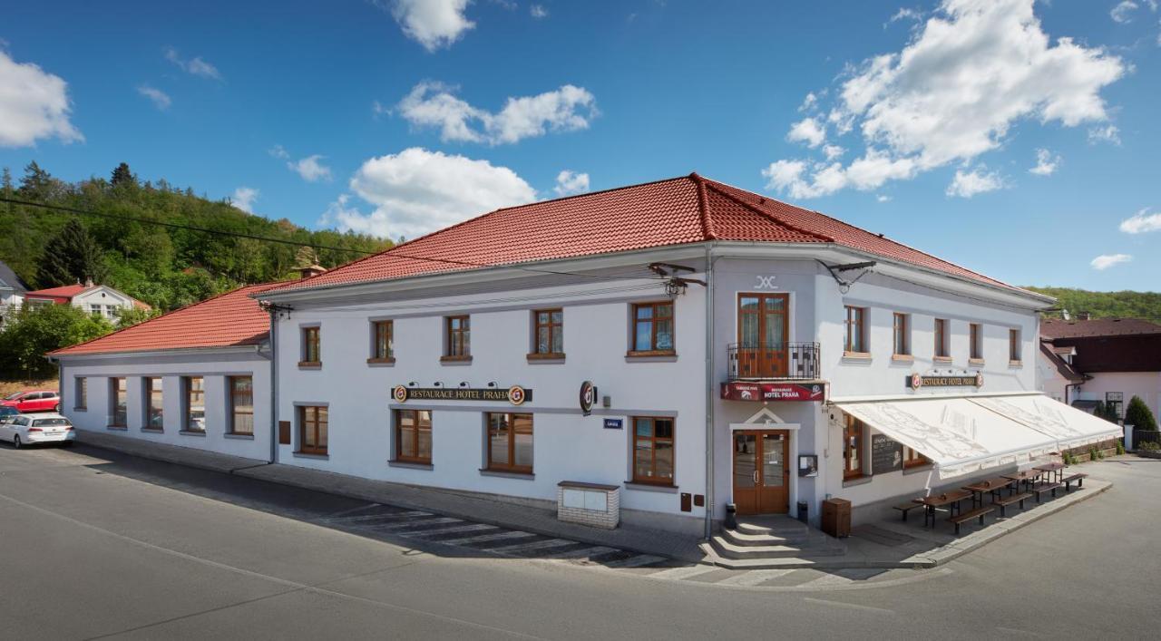 Restaurace Hotel Praha Nizbor エクステリア 写真